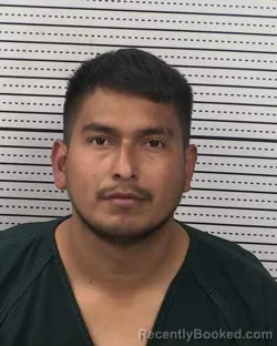 Mugshot of OCTAVIO ESPIRITU-HERNANDEZ