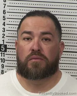 Mugshot of JOSE J MORENO HERNANDEZ booked in Dona Ana County, New Mexico on May 5, 2026