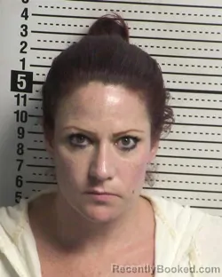 Mugshot of JACLEEN LORRAINE HENDERSON booked in Dona Ana County, New Mexico on May 14, 2026
