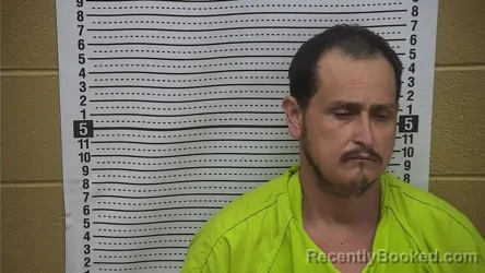 Mugshot of MICHAEL GOMEZ