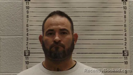 Mugshot of MACLEN SUAREZ-VILLALOBOS booked in Luna County, New Mexico on April 6, 2026