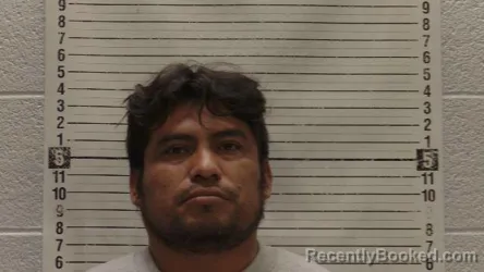 Mugshot of GERARDO DE LEON-PEREZ booked in Luna County, New Mexico on April 7, 2026