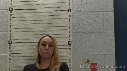 Mugshot of ALEXANDRIA RENEE FRAZER booked in Luna County, New Mexico on April 8, 2026