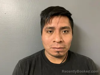 Mugshot of Guillermo Hernandez Hernandez booked in Hardee County, Florida on April 23, 2026