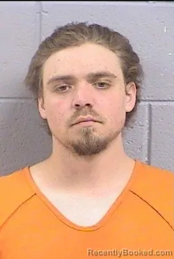 Mugshot of Joshua Elias Lopez