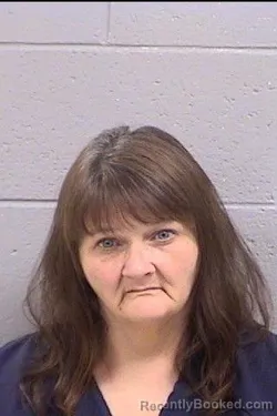 Mugshot of Darcy Jeanette Lindahl