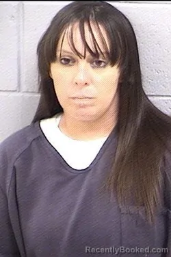 Mugshot of Crystal Marie Lopez