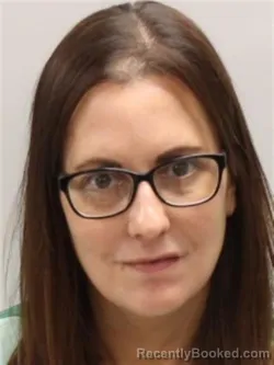 Mugshot of SHAUNA LYNN JACOBS