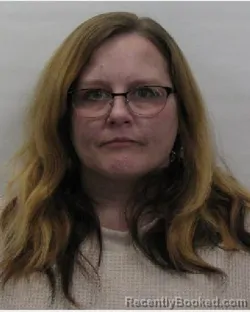 Mugshot of Amanda L Barton