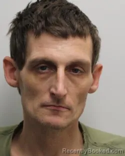 Mugshot of ROBERT J MCKAY