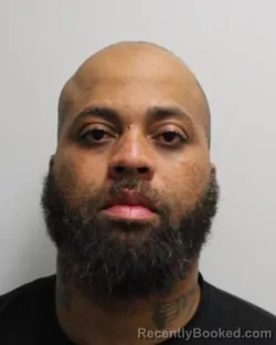 Mugshot of SHAQUAN C BENNETT