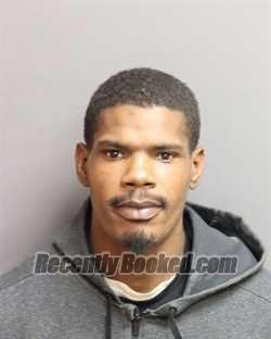 Mugshot of DERRICK D EVANS