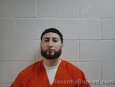 Mugshot of HERNANDEZ TRETO OSCAR