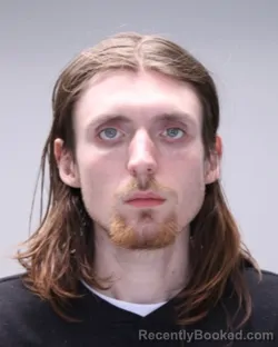 Mugshot of ETHAN TREY MIDDLETON