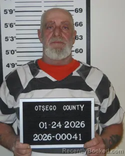 Mugshot of WALTER M MILLS