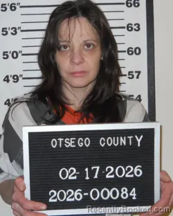 Mugshot of LISA MARIE KIESINGER