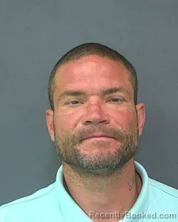 Mugshot of BENJAMIN R HUNTOON