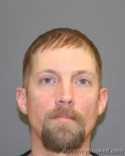 Mugshot of MICHAEL J OSBORN