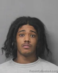 Mugshot of NIAIRE MAXIMINO ACOSTA