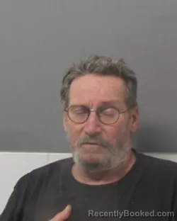 Mugshot of ROBERT F DINEEN