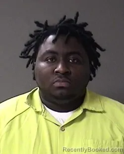 Mugshot of Diamante Davis