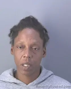 Mugshot of SANDRA SHUNTAE WRIGHT