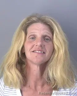 Mugshot of KRISTI LANE HUNTER booked in Hendry County, Florida on May 1, 2026