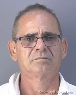 Mugshot of ORLANDO ROURA RUIZ booked in Hendry County, Florida on June 2, 2026
