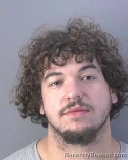 Mugshot of MADDEX ORLANDO COVARRUBIAS