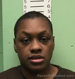 Mugshot of LATOYA SHAVONNE WALKER