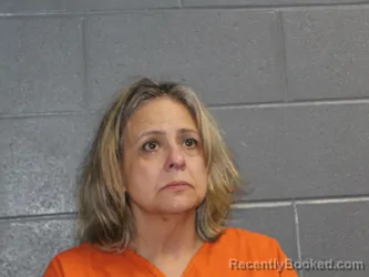 Mugshot of MASCHIELLE ELAINE BRAKEFIELD