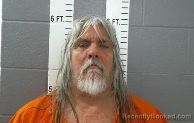 Mugshot of CARL WAYNE HUTCHESON