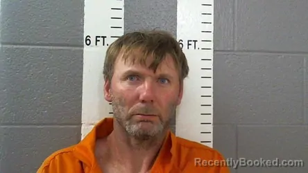 Mugshot of MICHAEL JOE BUSS