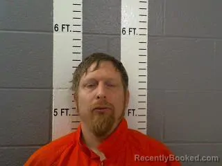 Mugshot of AARON LAVOY BRAY