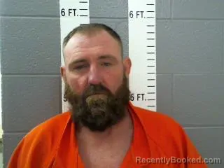 Mugshot of CHRISTOPHER ALLEN LEACH