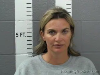 Mugshot of SHANDA JEANE SUIT