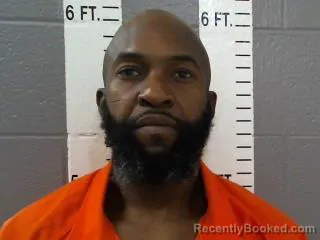 Mugshot of ERJAHN M. MCLEAN booked in Carter County, Oklahoma on April 22, 2026