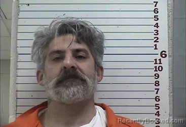 Mugshot of DYLAN DEAN  TORRES