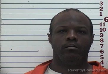 Mugshot of DEWAYNE JAMAR THOMAS