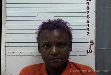 Mugshot of Shaunta Jennine Washington booked in Comanche County, Oklahoma on October 5, 2026