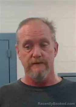 Mugshot of DANIEL THOMAS BREEZE