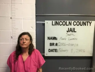 Mugshot of MAGGIE LORRAINE SMITH