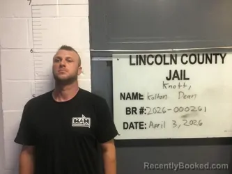 Mugshot of KOLTON DEAN KNOTT booked in Lincoln County, Oklahoma on April 3, 2026