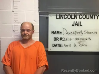 Mugshot of SHAWN KEITH DAVENPORT booked in Lincoln County, Oklahoma on April 3, 2026