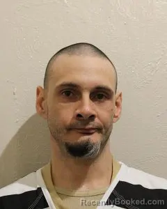 Mugshot of DEVAN ANDREW MATTHIS