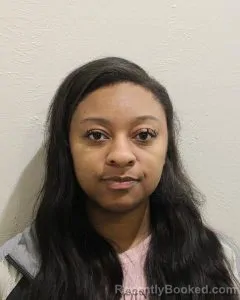 Mugshot of TYKIRA MONAE CARTER booked in McClain County, Oklahoma on April 18, 2026
