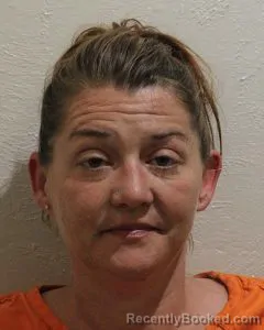 Mugshot of HAYLEY JEAN PARKER booked in McClain County, Oklahoma on June 5, 2026