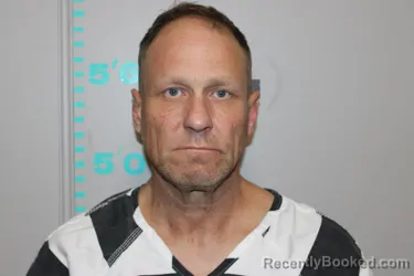 Mugshot of ROBERT ONEAL RICHTER