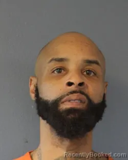 Mugshot of CARNELIUS DEEMOND EASTON