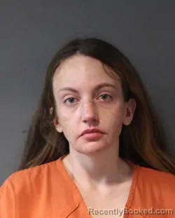 Mugshot of Carter Elizabeth Mantooth